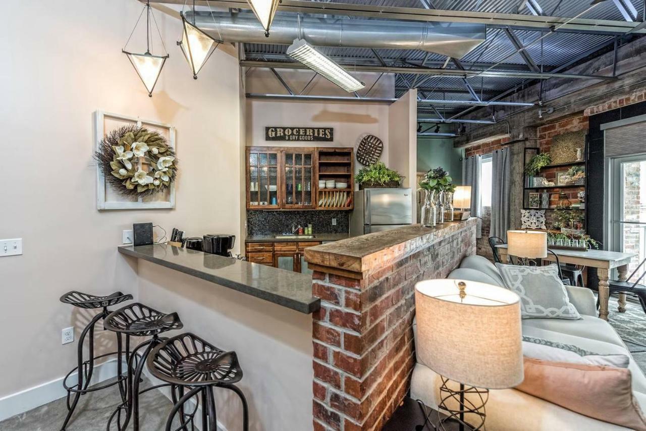 Green Door Lofts -Magnolia Loft, Silos/Downtown Waco Bagian luar foto