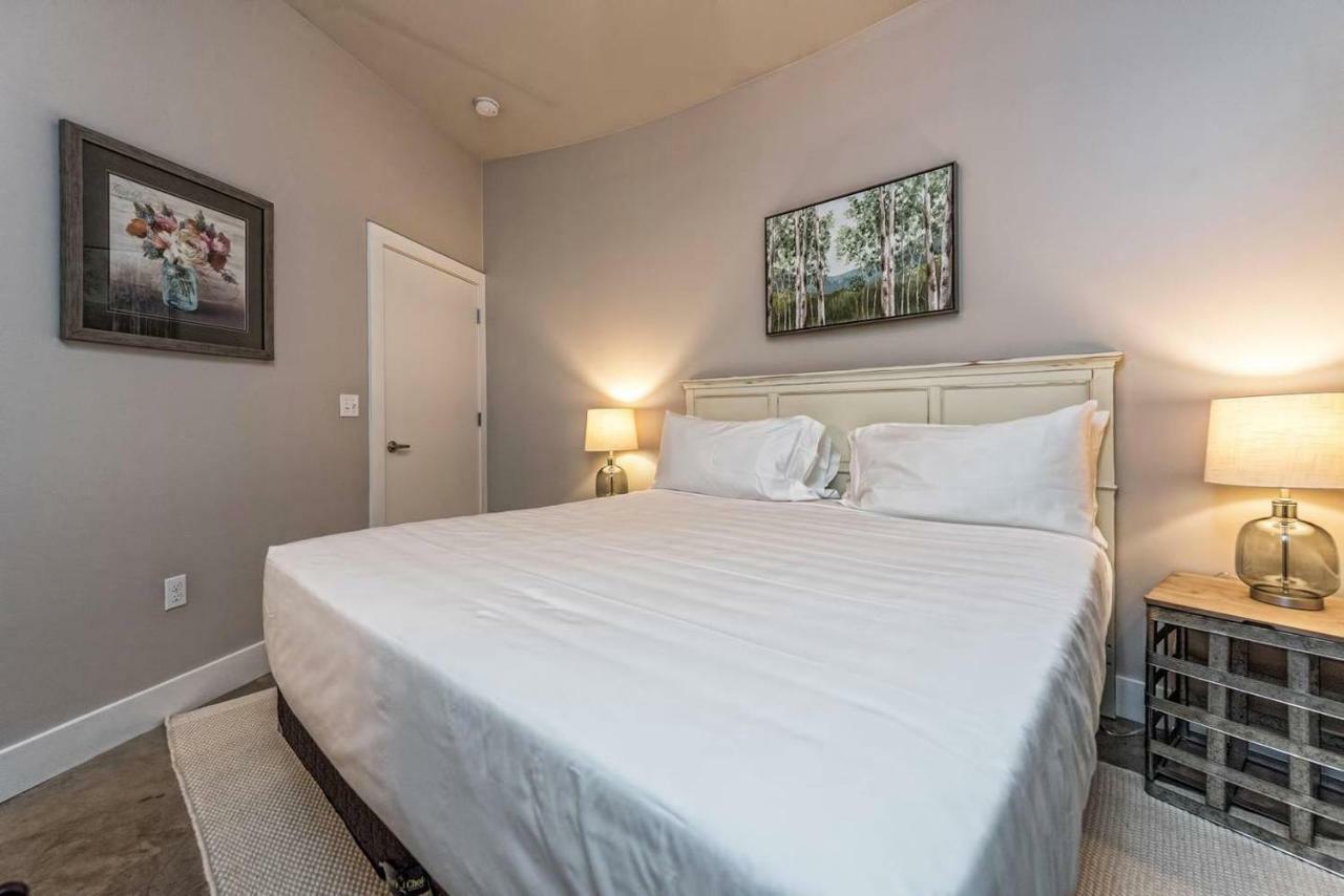 Green Door Lofts -Magnolia Loft, Silos/Downtown Waco Bagian luar foto