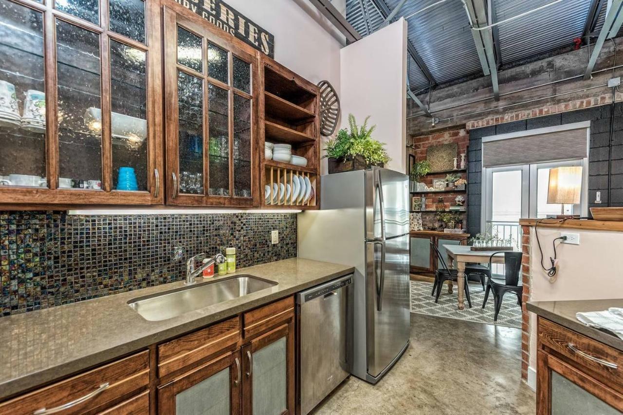 Green Door Lofts -Magnolia Loft, Silos/Downtown Waco Bagian luar foto